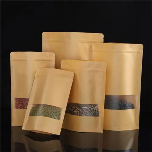 Self-supporting packaging bag